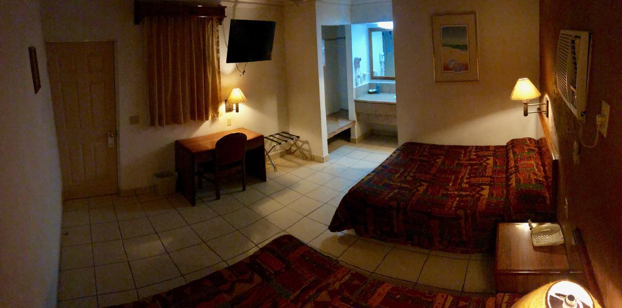 Hotel Posadas Del Ryal Ciudad Constitución 外观 照片