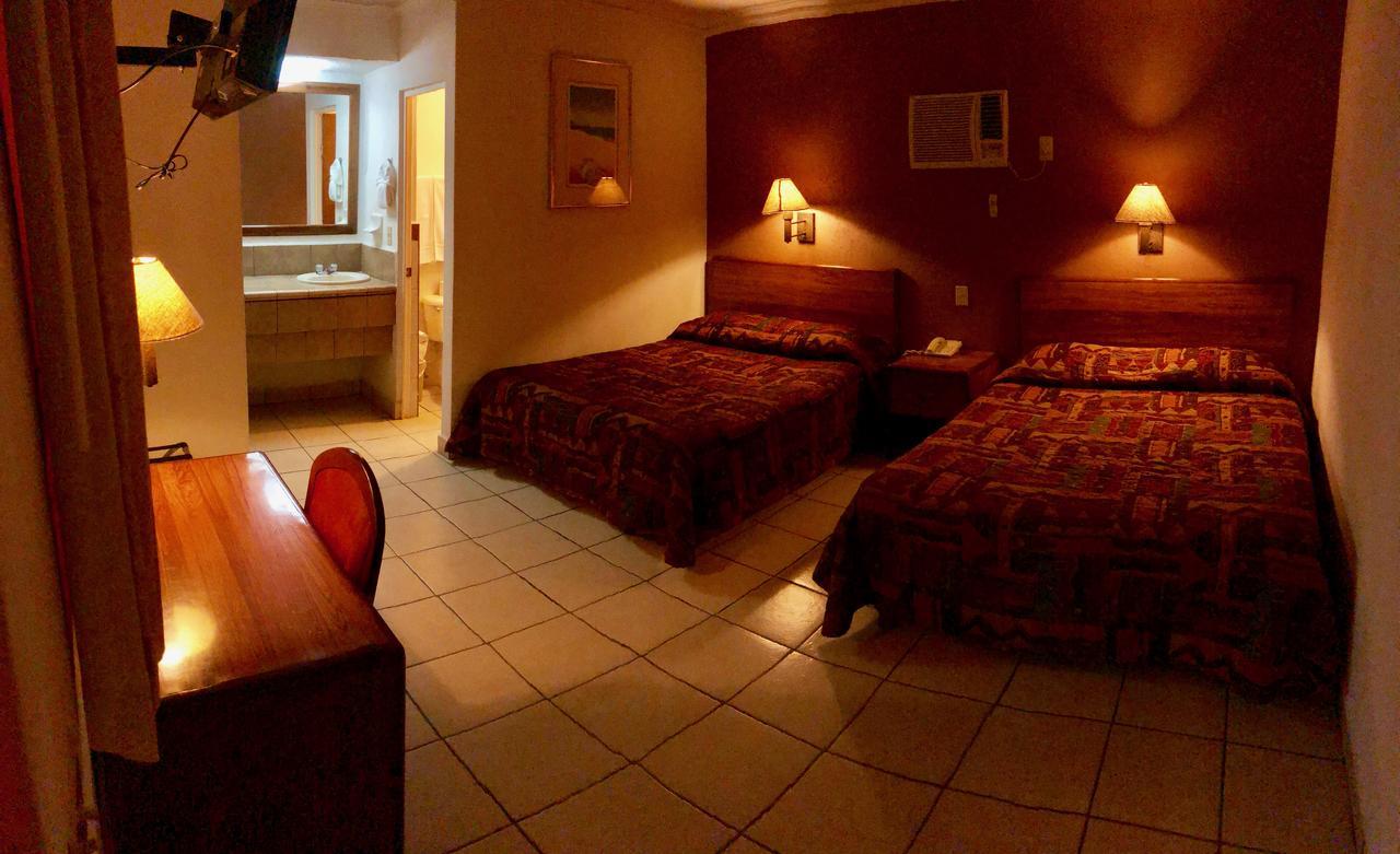 Hotel Posadas Del Ryal Ciudad Constitución 外观 照片
