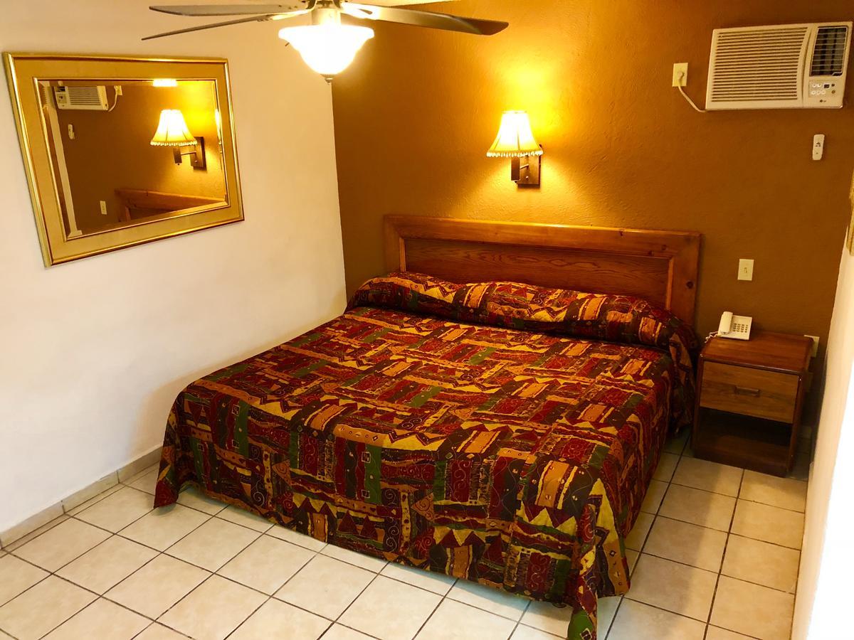 Hotel Posadas Del Ryal Ciudad Constitución 外观 照片